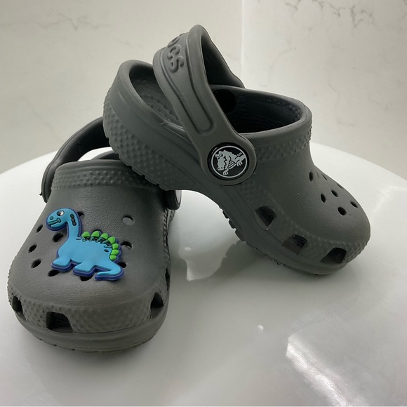 Vans and Croc Toddler shoe lot of three size 4 & 6 - Picture 2 of 13